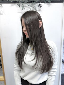 グレージュ×ロングレイヤー