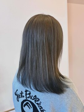 アソビ ヘア ラボ(Asobi hair lab) シルバー×ブラックのエンドカラー