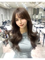 アンダーバーホワイト(_WHITE)&nbsp;ナチュラルなのに“盛れる“最強バランス♪