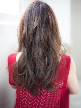 ラ ソール ヘア(La sol HAIR) センターパート×ロング