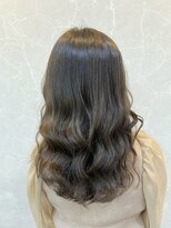 ジーナ 銀座(Zina) 小顔セミウェットウェーブ　ピンクベージュハイライトカラー