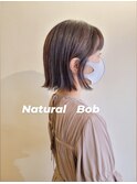 ナチュラル外はねボブ