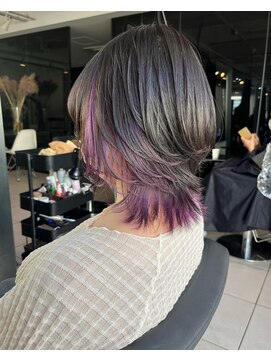 アクアオモテサンドウ(ACQUA omotesando) △ウルフカットレイヤーカット姫カットインナーカラーパープル