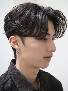 オーシャントーキョー ウエスト(OCEAN TOKYO WEST) 韓国マッシュカルマパーマコンマバングセンターパート黒髪ウルフ