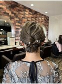 大人可愛い編み込みアップヘアアレンジ