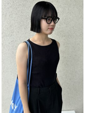 ヴァンキャトル デニム(vingt_quatre denim) 【シンプルがいい、切りっぱなしBob☆☆】