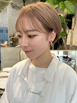 サンク 原宿 表参道(cinq) 首やデコルテがキレイに見える、小顔効果の高いショートボブ