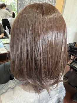 ルレーヴ 船越店(Le reve)の写真/【オーガニックカラー¥5800】顔色まで明るく魅せる♪気になる白髪をしっかりカバーしながらお洒落な髪色に