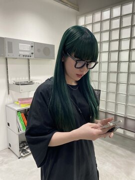 イル 天神西通り店(ill) モスグリーン