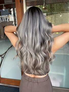 ブリッツ レボ(BLITZ-REVO) 着物ヘア/ダークアッシュ/ミディアムレイヤーカット/柏駅