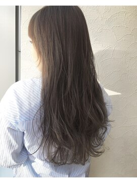 フレアジェネラス(FLEAR generous) 【ブリーチなしでハイ透明感×フェザーロング】 柳本麻守