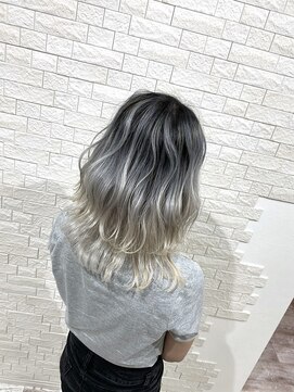 マテリアル(material) ホワイトバレイヤージュ