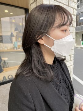 パーク(PAAQ) 【paaq kana】顔まわりレイヤー×オリーブグレージュ