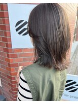 イイナヘアガレージ(117)&nbsp;【117hairgarage】大人くびれミディ_艶髪ベージュ