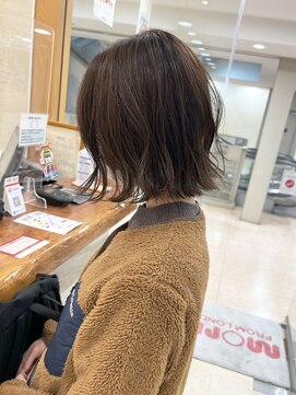 モリオ フロム ロンドン サッポロファクトリー店(morio FROM LONDON) 【morio】札幌ボブ　ぱつっと外ハネゆるふわボブ