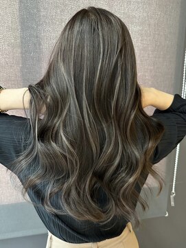 ヨロ 小岩(YOLO) ハイライトカラーミルクティーベージュケアブリーチダブルカラー