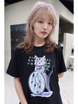 ヘアー アイス ルーチェ(HAIR ICI LUCE) ルーツカラー/ホワイトベージュ/レイヤー/マレットヘア/城倉