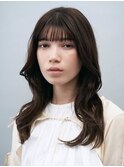 レイヤーカットで叶う大人可愛いくびれミディアム
