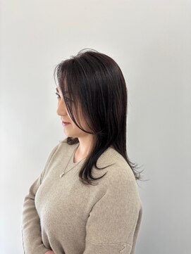 グランジーナドゥヘア(Gran Jiina de hair.) ミディアムレイヤー×アッシュベージュ