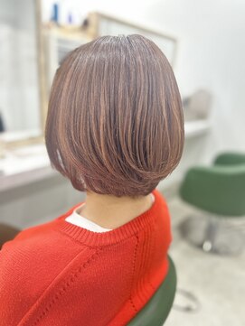 クオン(Kuon) 2025年トレンドの大人かわいいレイヤーボブ