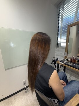 ログスラッシュ(LOG/) 艶ストレートロング×酸性ストレート♪