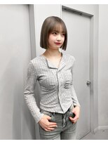 ヴァーディ オモテサンドウ(Vardy omotesando)&nbsp;gray/グレージュ ハイトーンボブ タッセルボブ 表参道ブリーチ