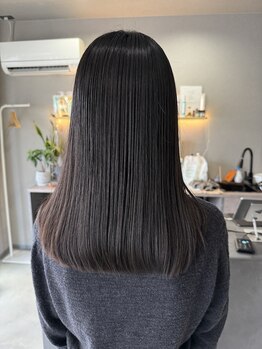 オーパス(Opus)の写真/クセやうねり、広がりが気になる方におすすめ◎自然で柔らかなストレートヘアに。