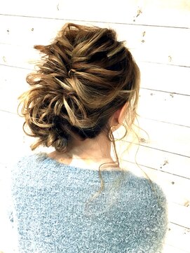 ヘアメイク エンカレッジ(HAIR MAKE encourage) 束感のある○ルーズアップ○