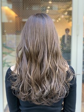 【Lotus hair design】Aラインアッシュベージュ