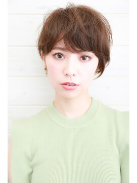 オーシャン(Ocean) [OCEAN Hair&Life]耳かけ☆フォギーベージュ☆ショートカール☆