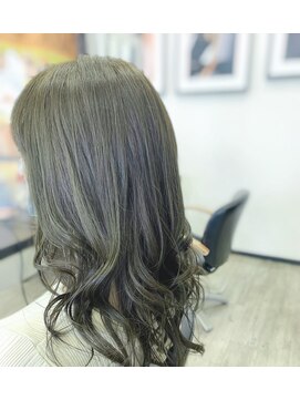 フレンズ 平岡店(friend's) 【札幌平岡　デザインカラー(ダブルカラー)】　藤谷依奈