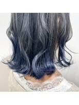 コマド(Comado)&nbsp;ネイビーカラー外ハネstyle