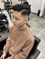 ワン(ONE)&nbsp;七三スキンフェード