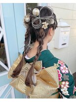 ランダーブルー(LANDER BLUE)&nbsp;フィンガーウェーブ×ツインテール♪個性派成人式ヘア