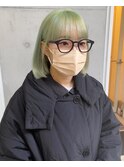 ネオングリーン_ペールグリーン