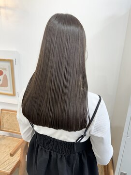 イコ 表参道原宿(ico) くすみベージュ