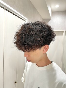 メレ 仙台(Mele) メンズダークアッシュ波巻きスパイラル韓国シャドウパーマ