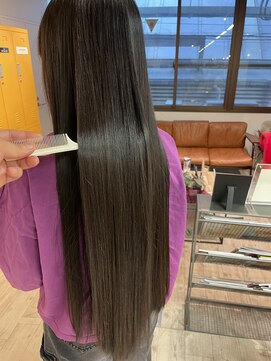 コワファーストナガサキシャンプーボーイ(COIFF1RST NAGASAKI SHAMPOO BOY) 縮毛矯正/ストレート/髪質改善