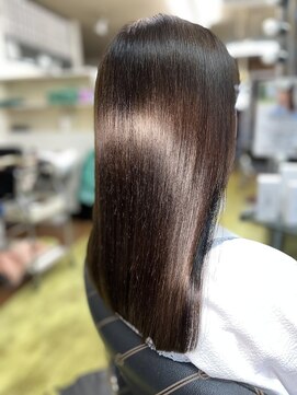 エルモア美容室 ツヤ髪ストレートヘア