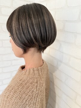 ルノン フィージュ(LUNON fieju) ハイライトカラー/ブリーチカラー/丸みショート