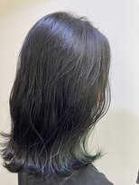 ガルボヘアー 桟橋店(garbo hair)&nbsp;ダークグレージュ インナーカラー ペールグリーン 推しカラー
