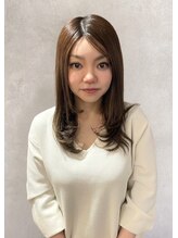 フォーハウス プラスエヌ(FOURHAUS +n) 金子 詩織