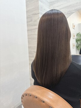 ジーナ 福岡千早(Zina) 【松本秀子】艶カラー/髪質改善トリートメント/20代３０代４０代