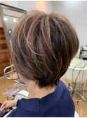 脱白髪染め白髪ぼかしシークレットハイライト×ショートヘアー