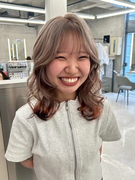 ミディアムレイヤー/ゆるふわカール/デザインカラー