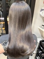 ディーエックス スリー(Dxxxx III)&nbsp;透明感グレージュ