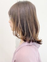 トゥーナ 表参道(tona) ミディアムレイヤー、外ハネボブ、グレージュ、脱白髪染め☆