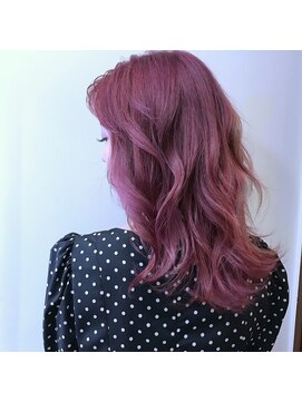 アグラン 梅田本店(a Gland) 派手すぎない愛されピンクスタイル