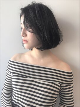 ビートス(BEAT S) 前下がり 黒髪ワンレンボブ