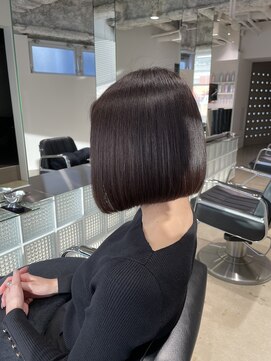 アークドット(arc dot) SHORT BOB 大人切りっぱなしスタイル